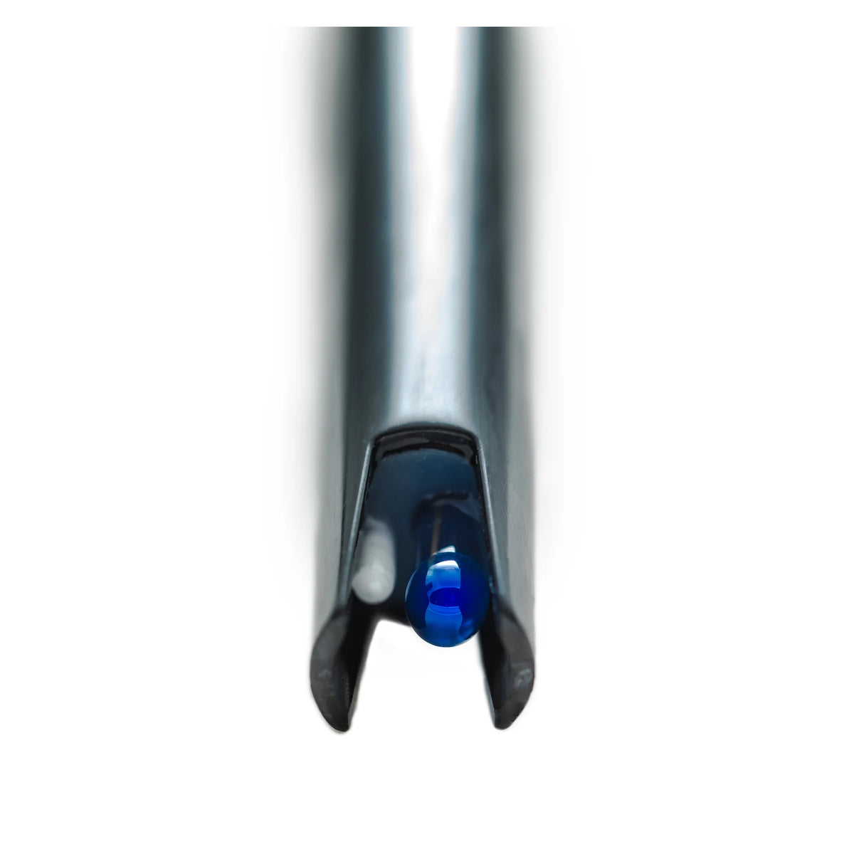 LabSen 333 protected sensing tip and open-junction area